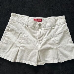 mini skirt